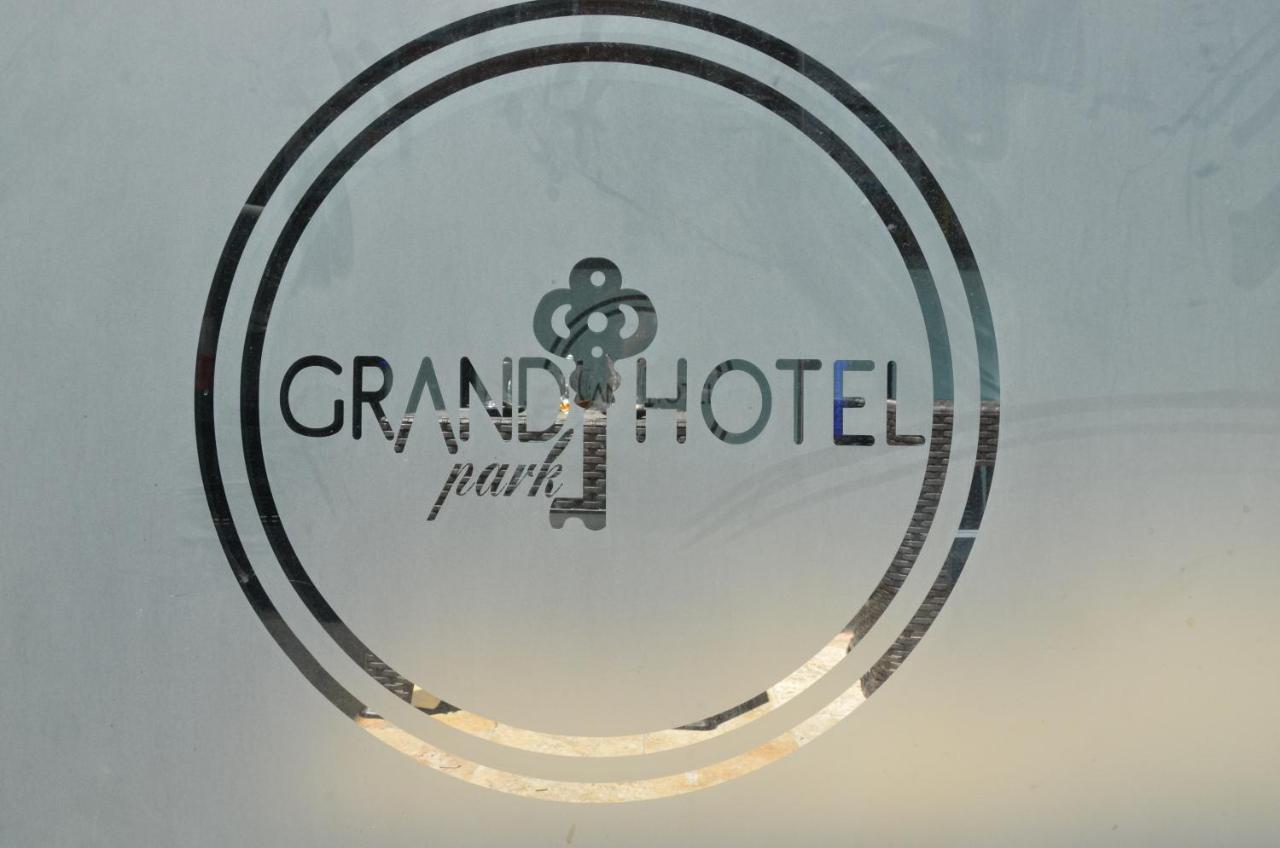 Grand Park Hotel Корлу Екстериор снимка